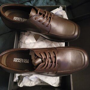 Dress shoes